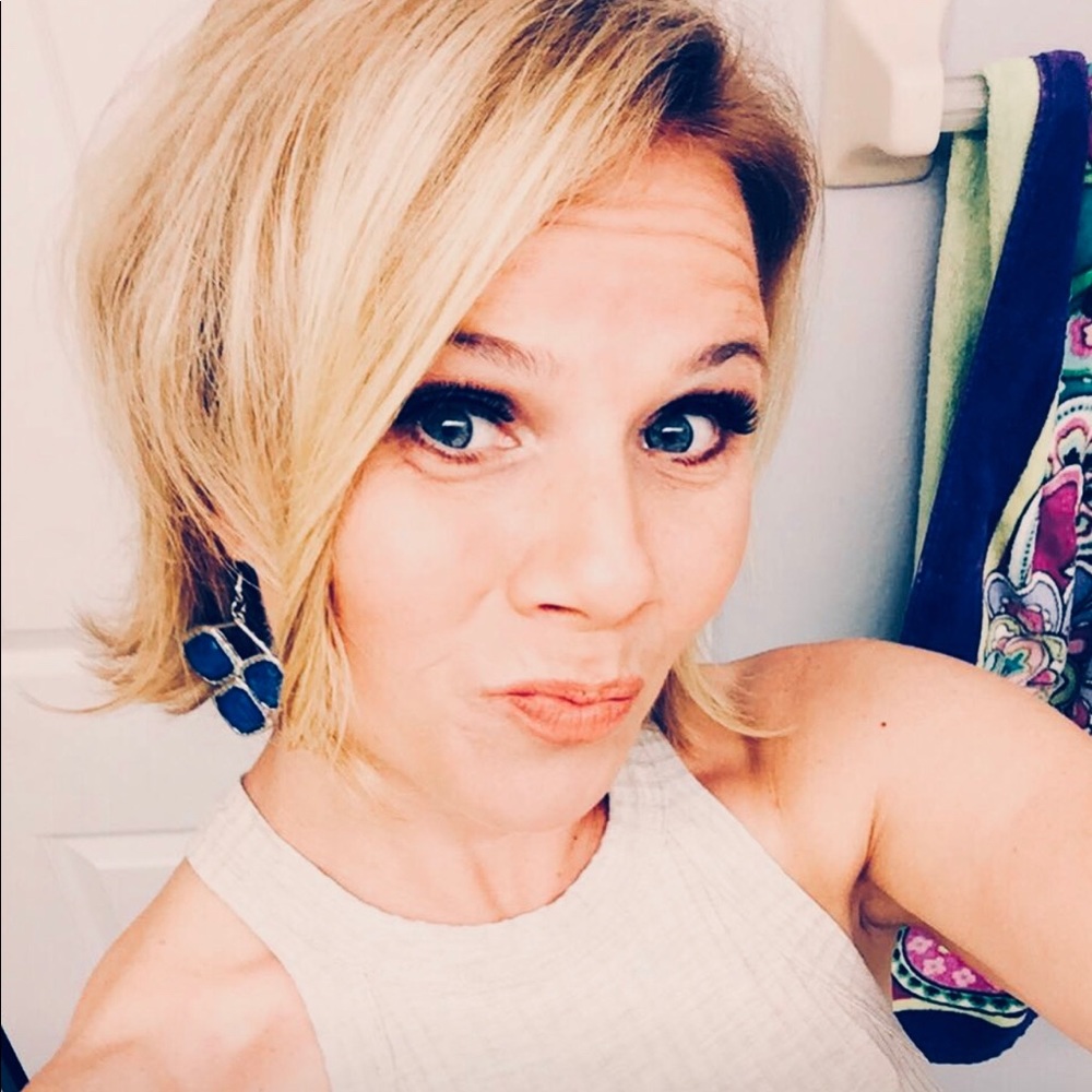 Meet your Posher, Lynn